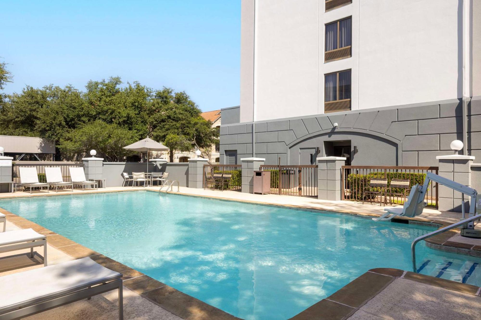 Hyatt Place Dallas North By The Galleria Addison Luaran gambar